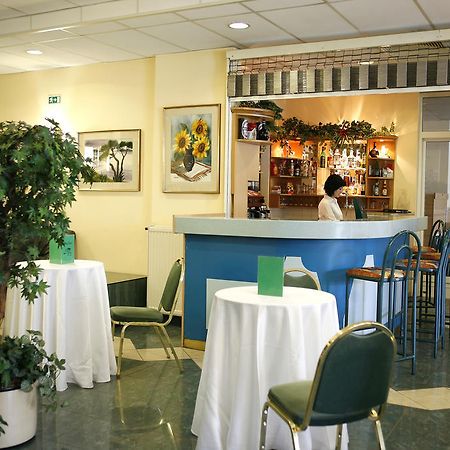 Hotel Bara Junior Budapest Nhà hàng bức ảnh