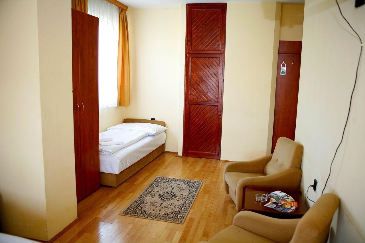 Hotel Bara Junior Budapest Ngoại thất bức ảnh