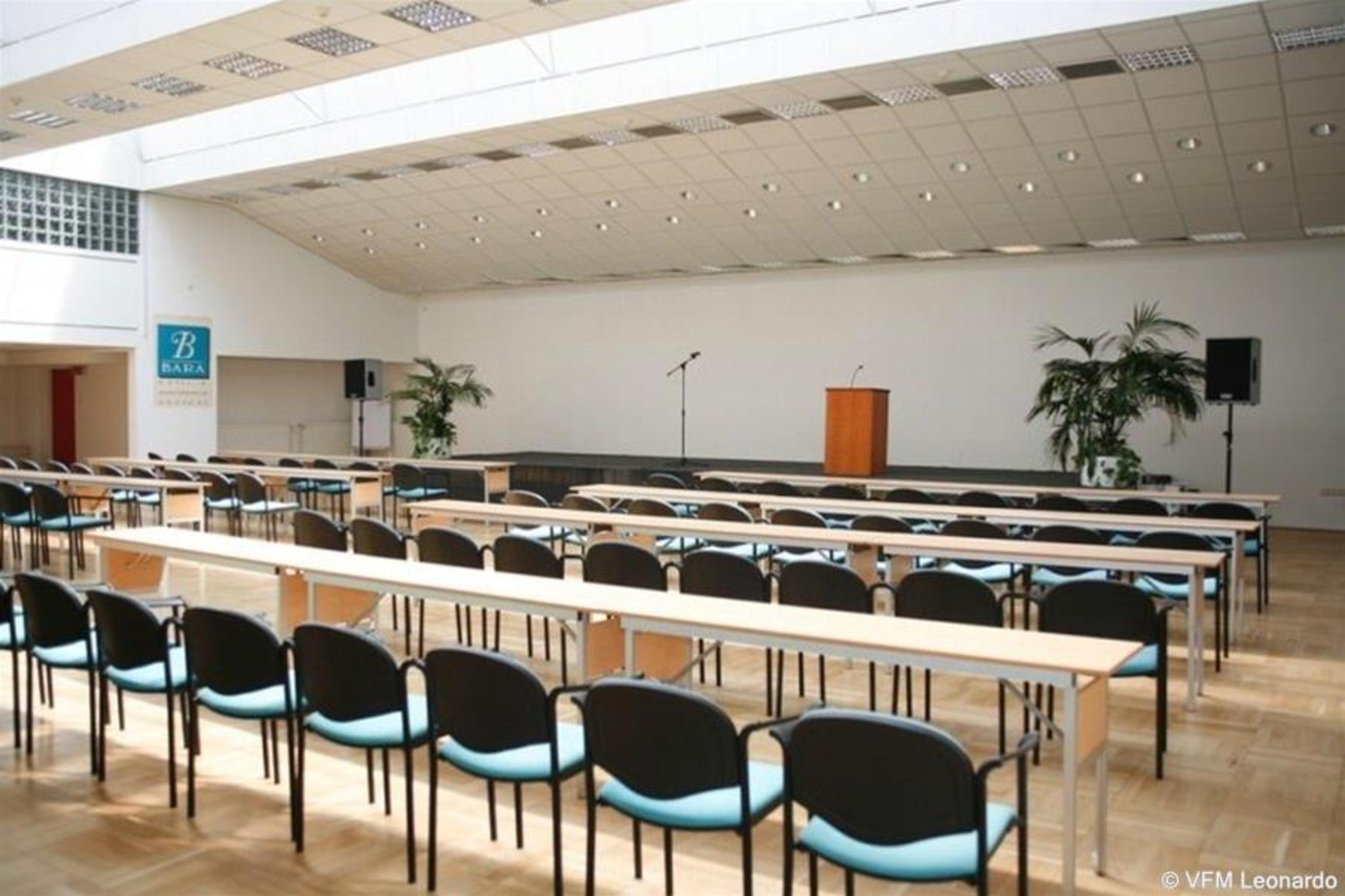 Hotel Bara Junior Budapest Ngoại thất bức ảnh