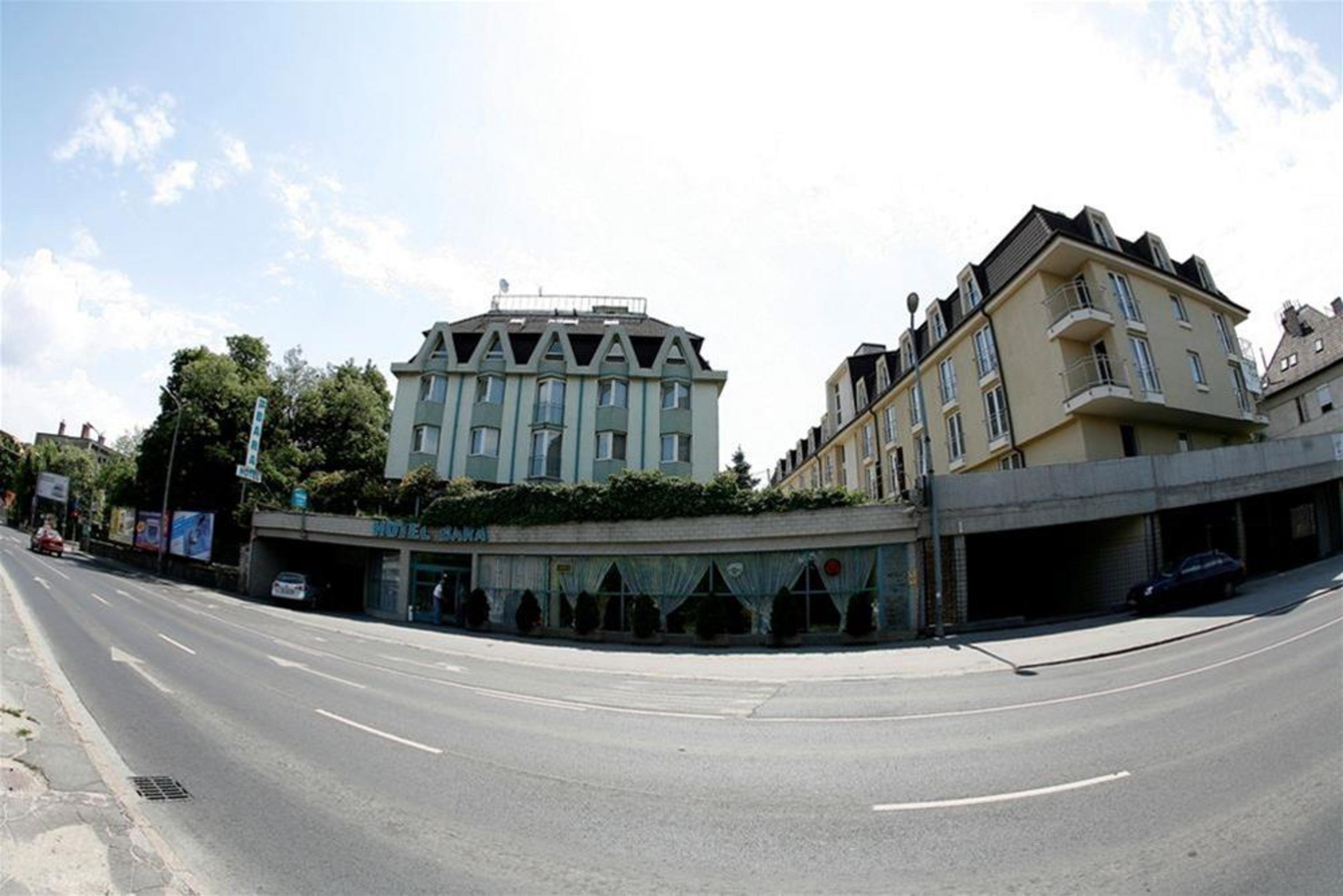 Hotel Bara Junior Budapest Ngoại thất bức ảnh