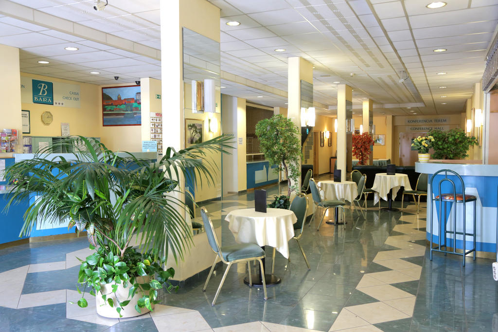 Hotel Bara Junior Budapest Ngoại thất bức ảnh