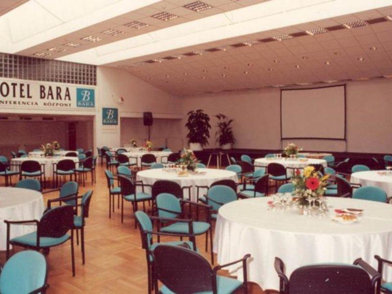 Hotel Bara Junior Budapest Ngoại thất bức ảnh