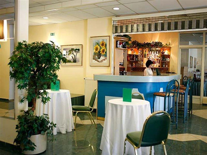 Hotel Bara Junior Budapest Ngoại thất bức ảnh